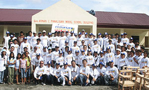 Brigada Eskwela 2009 volunteers from Shell companies in the Philippines